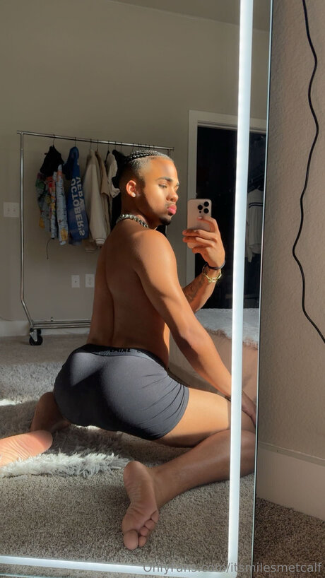 Itsmilesmetcalf xxx sexy bilder