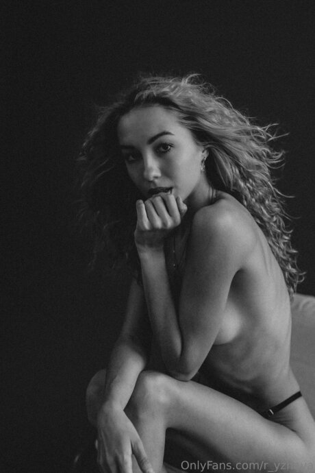 R Yzhaya erotische perfekte archiv