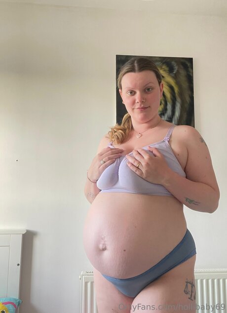 Hollibaby69 sexy nackten bild