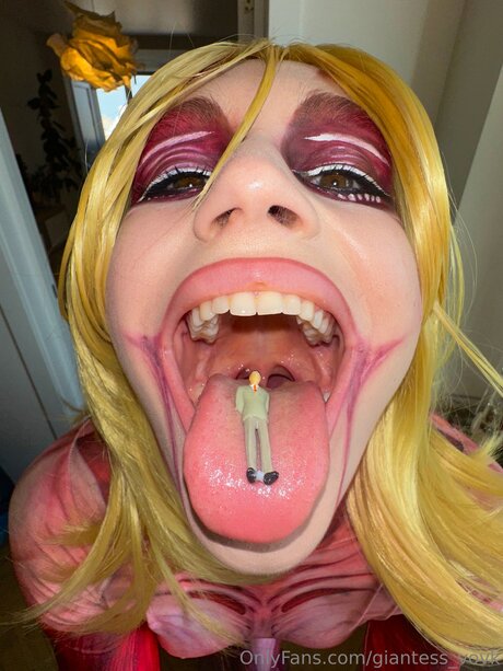 Giantess Vovk kostenlose sex foto