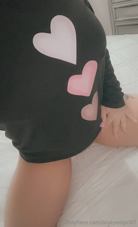 Blueyedgirl07 sexy schöne fotos