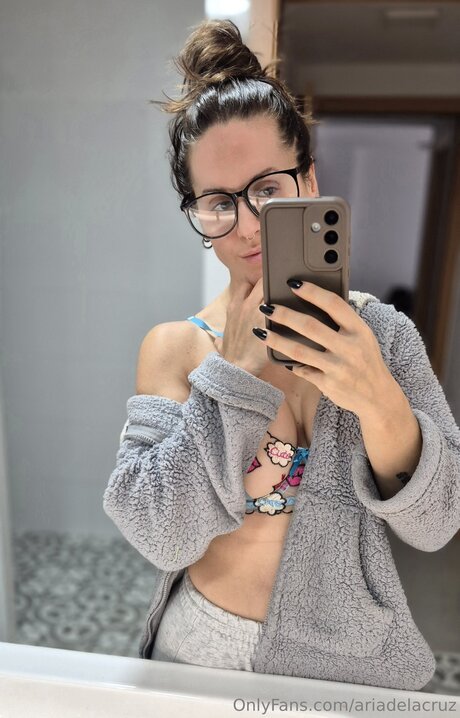Ariadelacruz perfekte nackt foto
