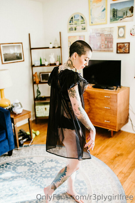 R3plygirlfree erwachsene nette archiv