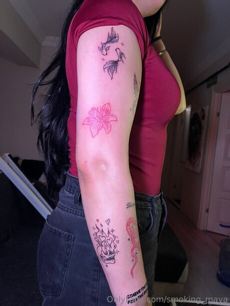 Smoking Maya pornostar erwachsene galerien