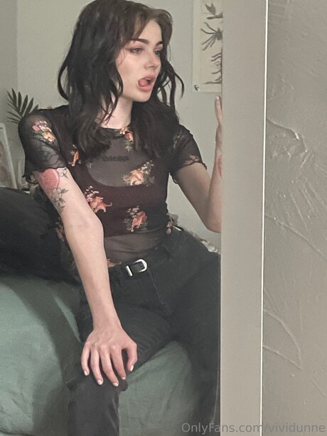 Vividunne model erotische galerie