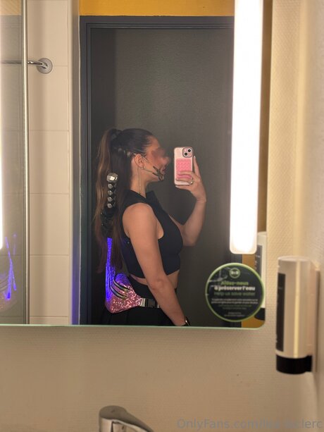 Lea Leclerc schöne hübsche fotos