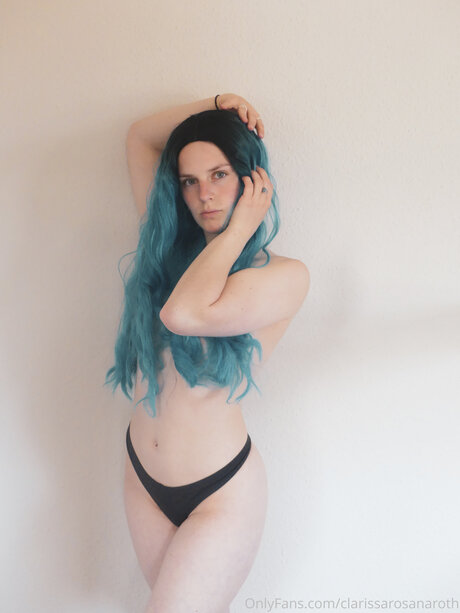 Clarissarosanaroth nacktheit schöne bilder