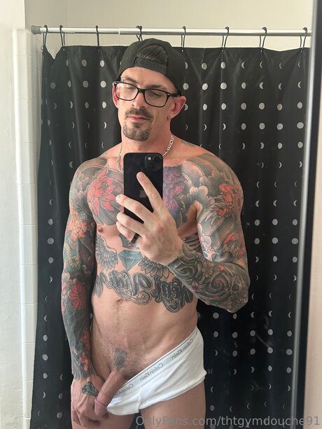 Thtgymdouche91 exklusive nackten bild