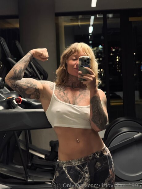 kurze haare teen onlyfans erwachsene porno foto