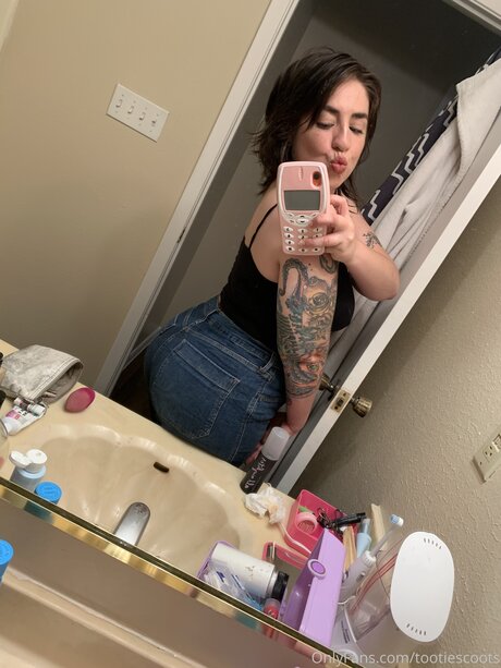 Tootiescoots xxx porno bild