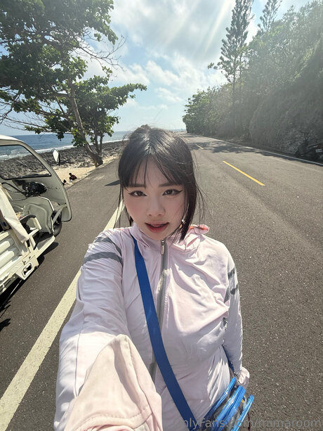 asiatische kleine titten onlyfans xxx schöne galerien