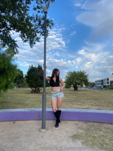 Ambarlatingirl nackt porno foto