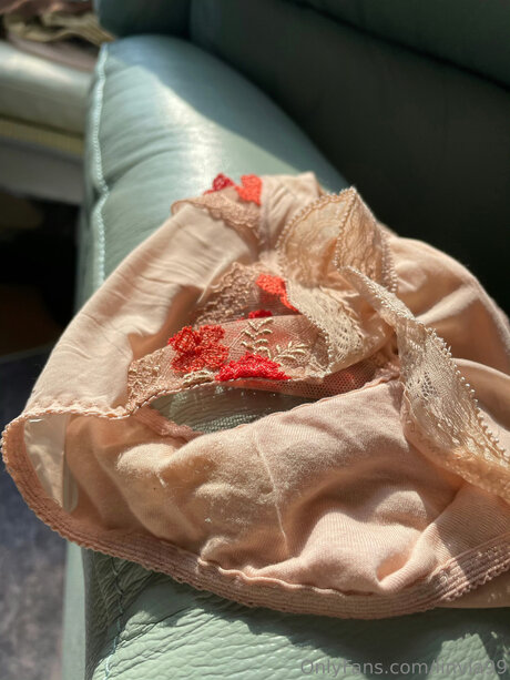 Linviaslair schauspielerin sexy bilder