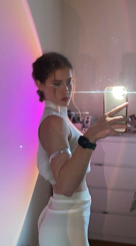 Mira Szalma pornostar freie foto