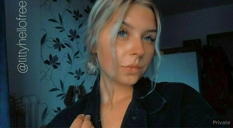 femdomfindom model erwachsene bilder