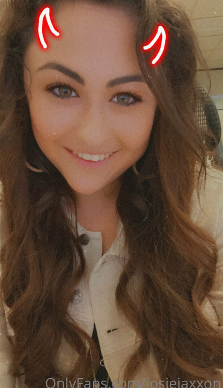 josiejaxxon kunst nackte fotos