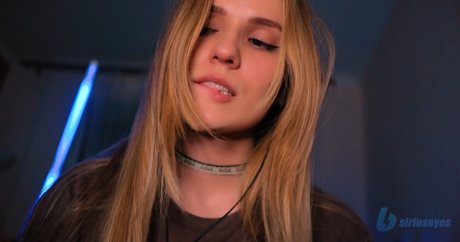 Sirius Eyes ASMR sexy pornostar bild