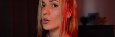 Sirius Eyes ASMR erotische pornografische foto