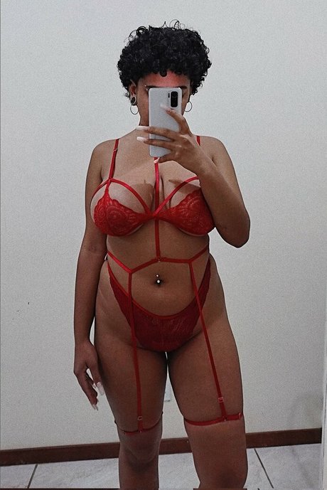 HathorGoddex model nackten archiv