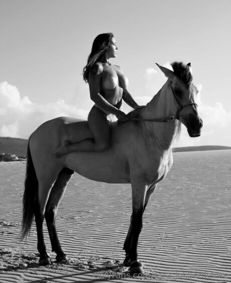 Sara Jokberdefree xxx pornographische foto