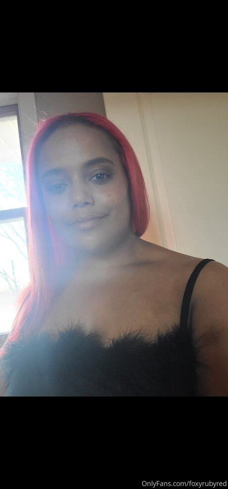 Foxyrubyred erwachsene porno foto