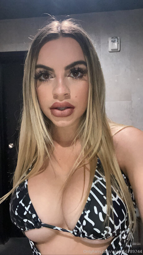 Starkyln nackt erwachsene foto