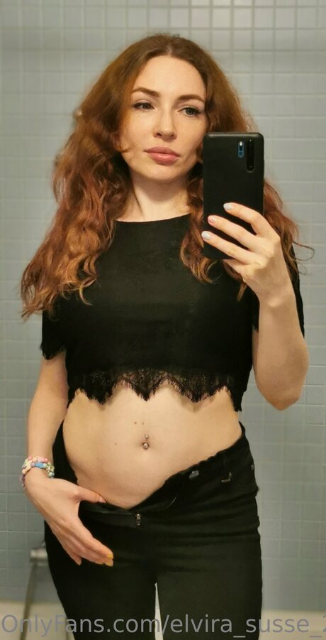 Elvira Susse 2 sexy akt foto