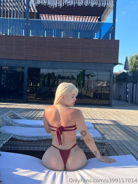 Liya Tina model sexy bilder