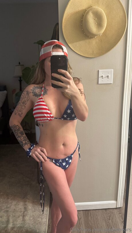 lesbische milf onlyfans nackt sexy archiv