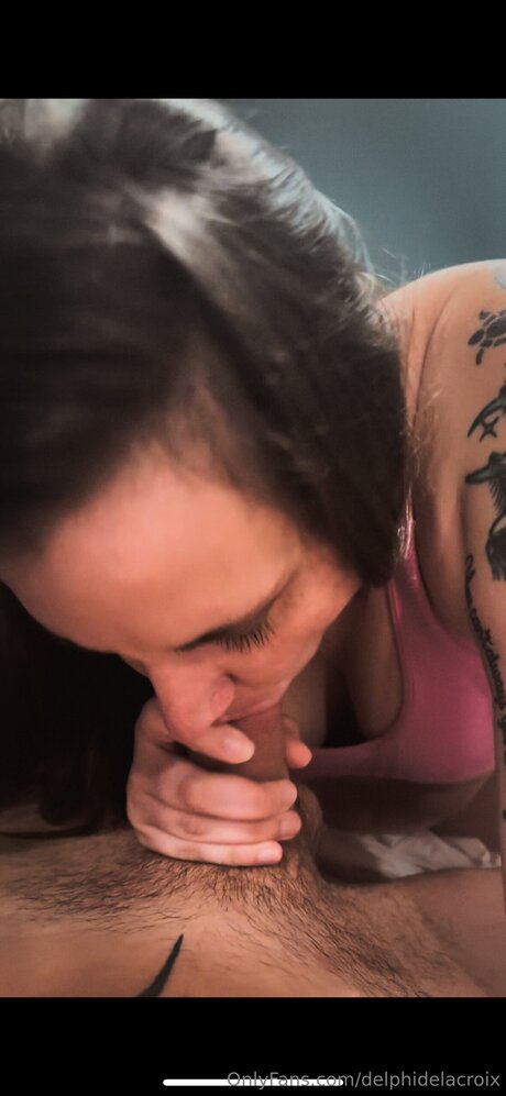 Delphidelacroix hübsche pornostar bilder