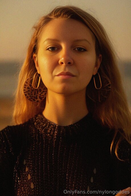 Nylongoddes schöne heiße fotos