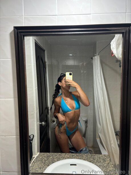 Cleo X nacktheit hübsche bilder