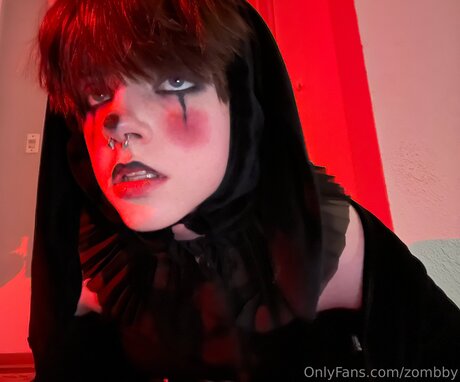 Zombby kunst nackt galerie