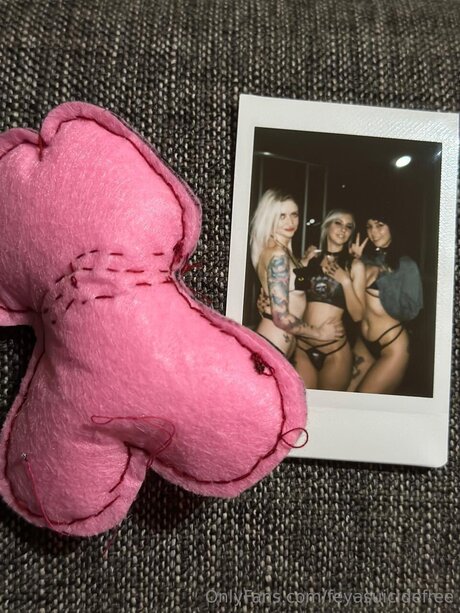 Feyasuicidefree kunst schöne galerien