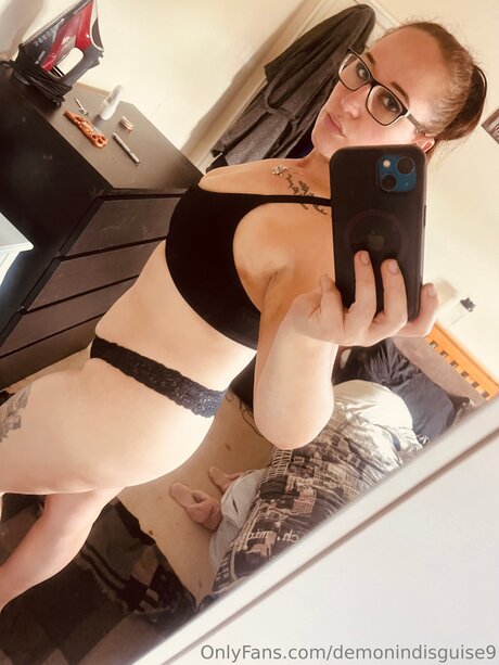Demonindisguise9 hd pornostar galerie