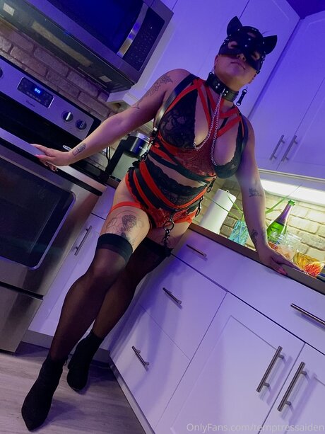 Taelorgang schauspielerin sexy galerien