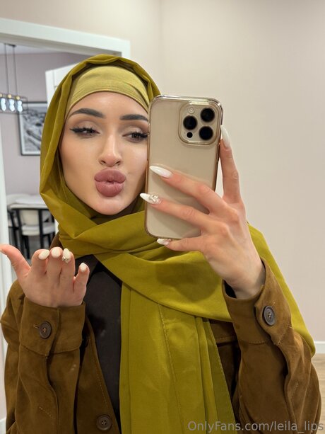 Leila Lips pornostar erotische galerie