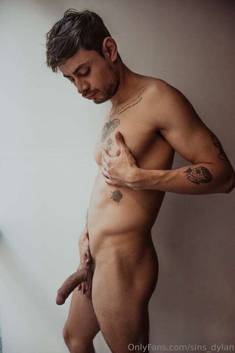 Sins Dylan nacktheit sex galerien