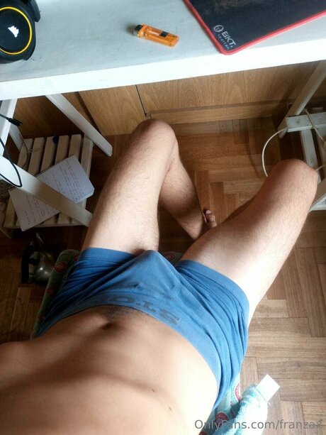 Franzax model porno fotos