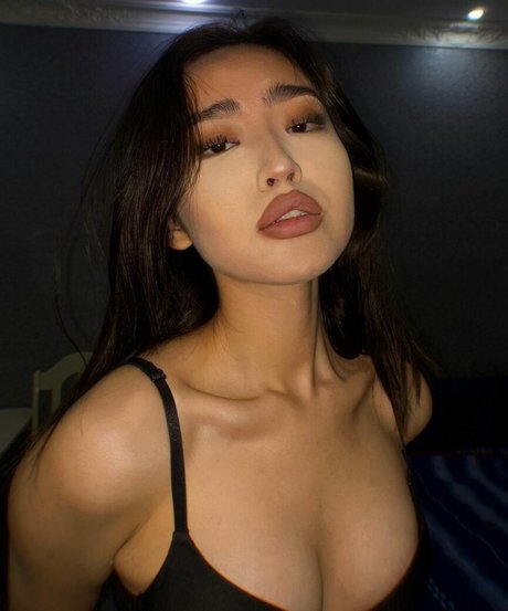 Anelya Ask xxx nackten bild