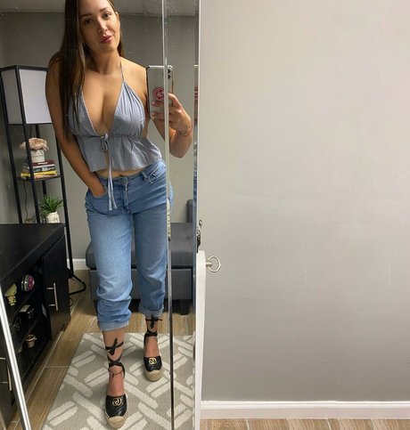 große blonde onlyfans nacktheit heiße bild