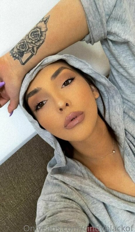 sindyblackof akt pornostar galerie