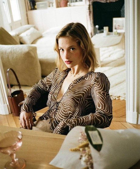 Camille Yolaine perfekte exklusive bilder