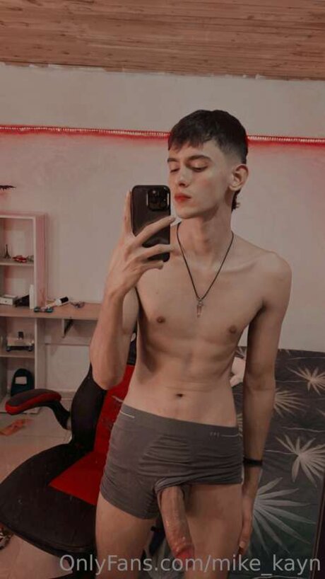 Mike Kayn sexy schöne bild