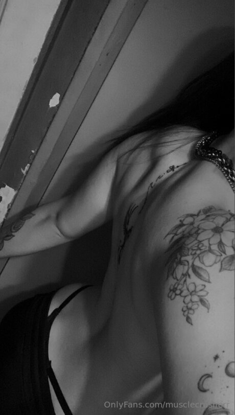 Musclequeezerr freie sexy fotos