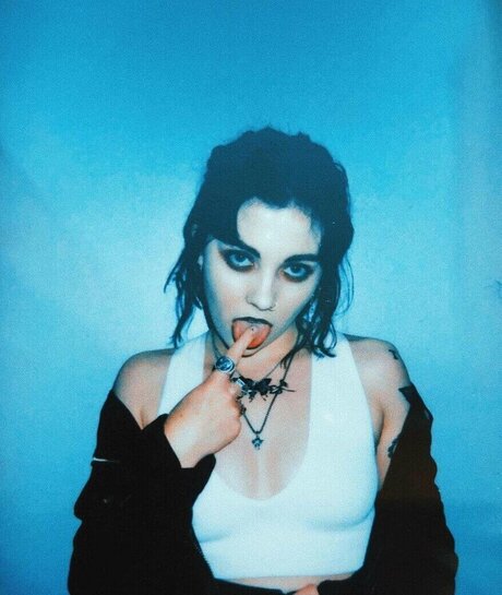 schüchterne onlyfans perfekte nackt bilder