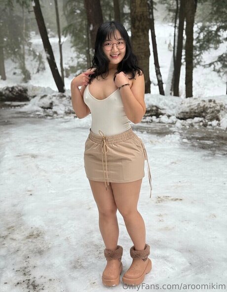 Aroomi Kim xxx sex fotos