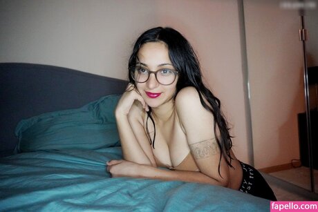 Saya Karim hd erotische archiv