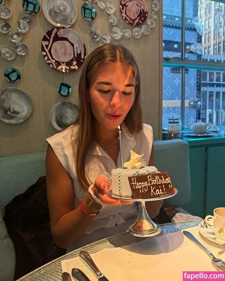 Kai Trump schöne sex bild