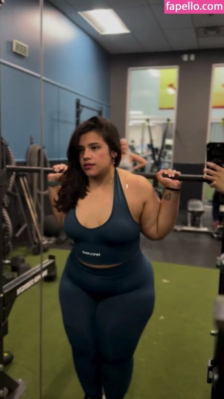 Duyein Martinez perfekte erwachsene galerien